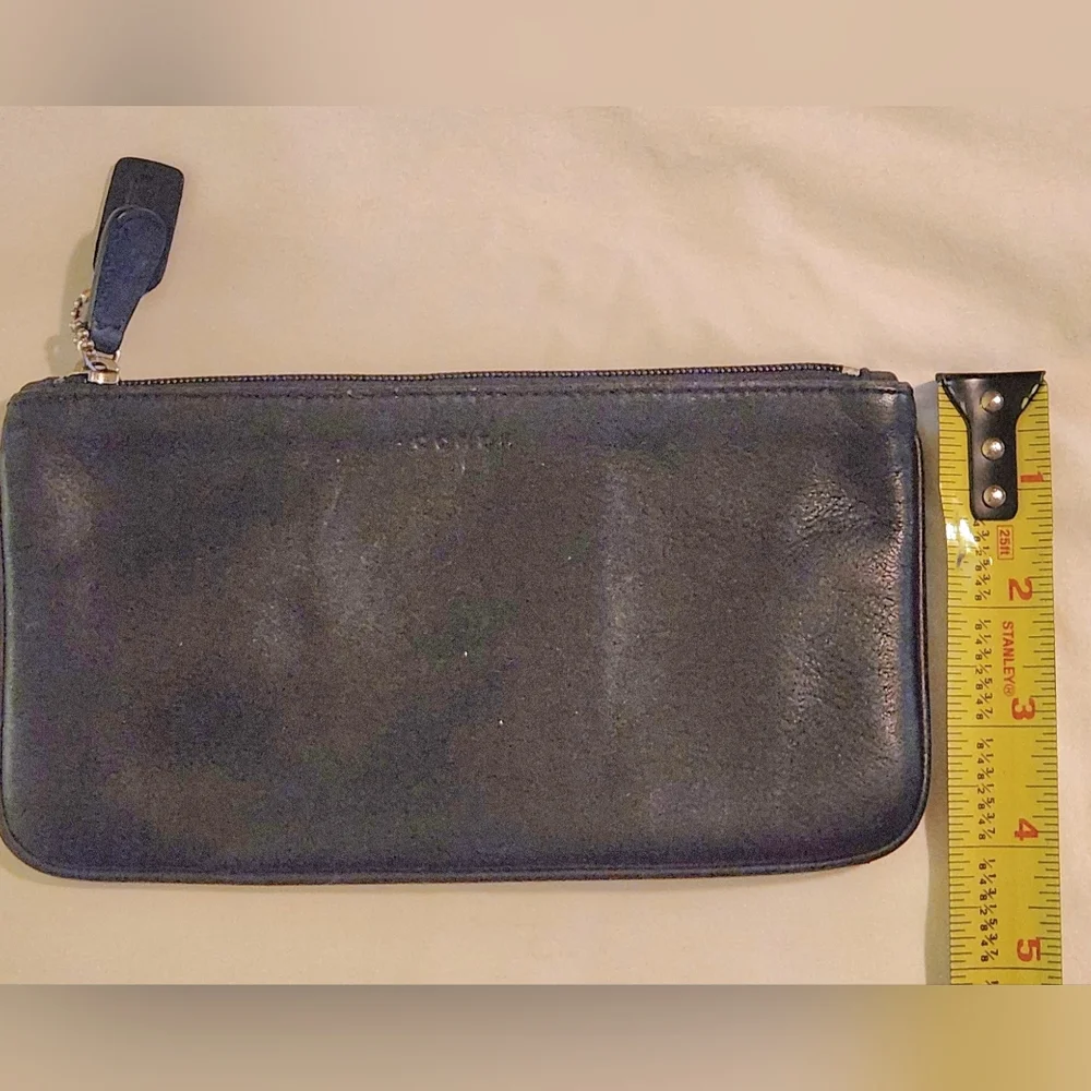 Coach Skinny Case‎ Vintage Black